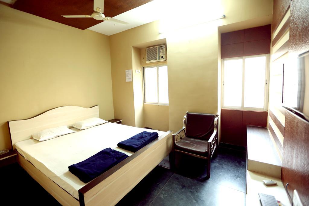 Central Guest House Kolkata Exterior photo